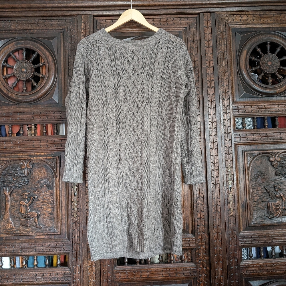 Cozy cable knit wool blend sweater dress size medium